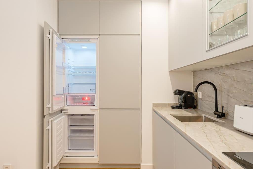Gran Via VI Calle Jacometrezo 2Br 2Bh Lägenhet Madrid Exteriör bild